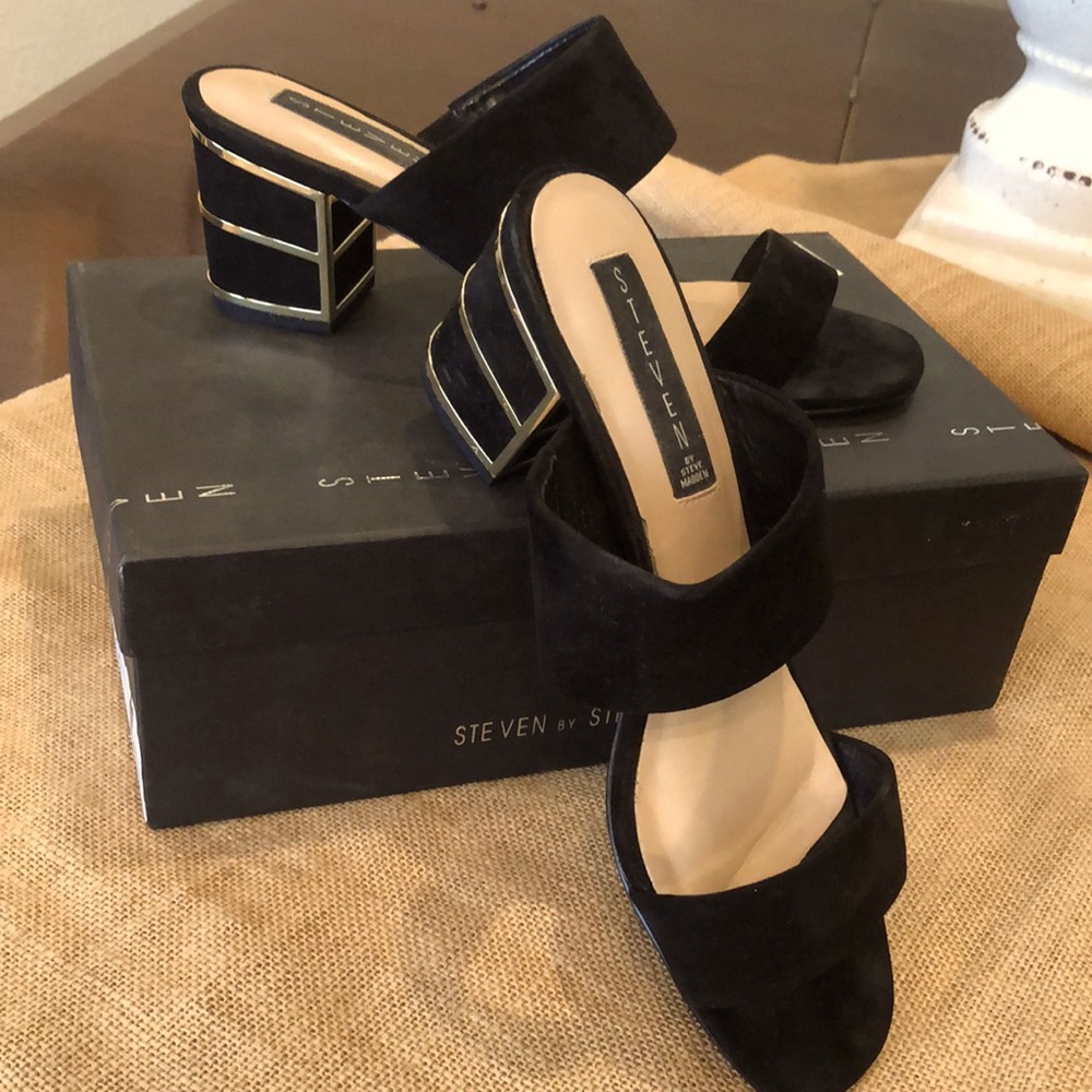 Steve Madden Suede Strap Sandals